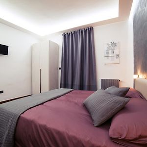 Camera con letto king size